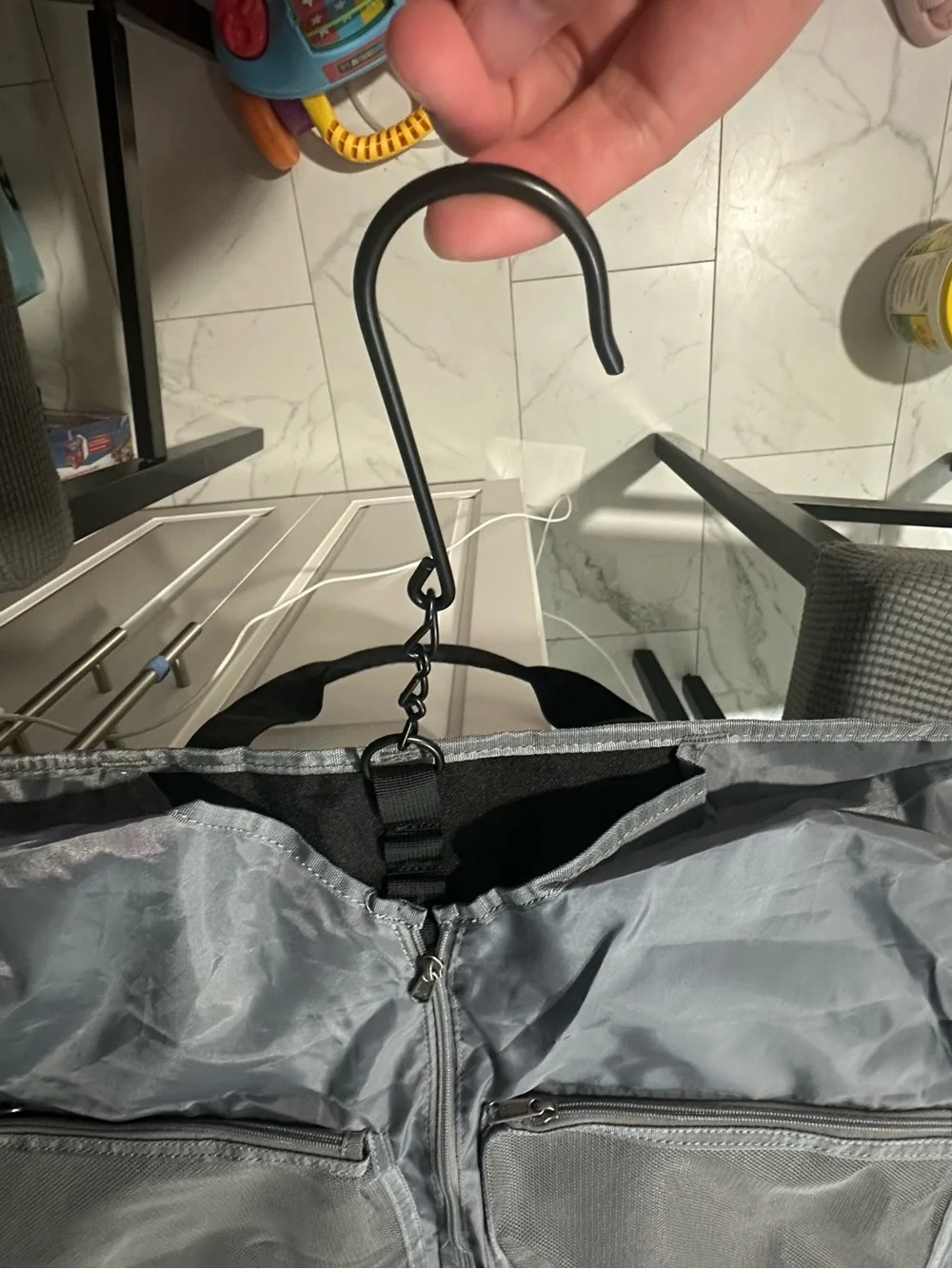 Travel Suit Bag/Garment Bag for Hanging Clothes,  carry on bag New
